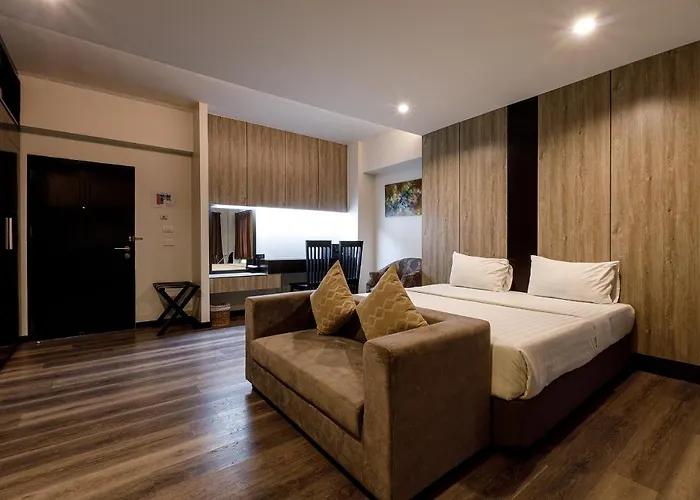 Hotels with pool Grand Marina Residence