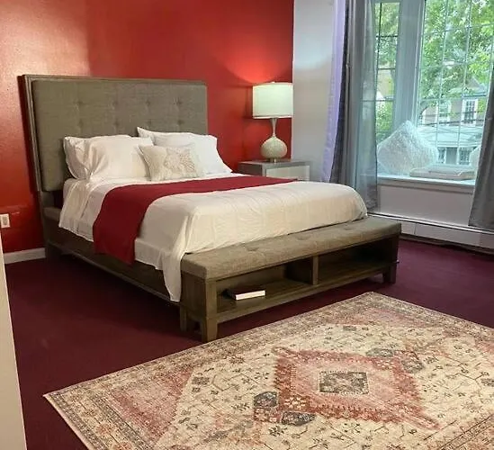 All Vacation Rentals Room At The Oasis