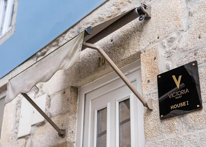  Victoria Project - Houses - Private Parking