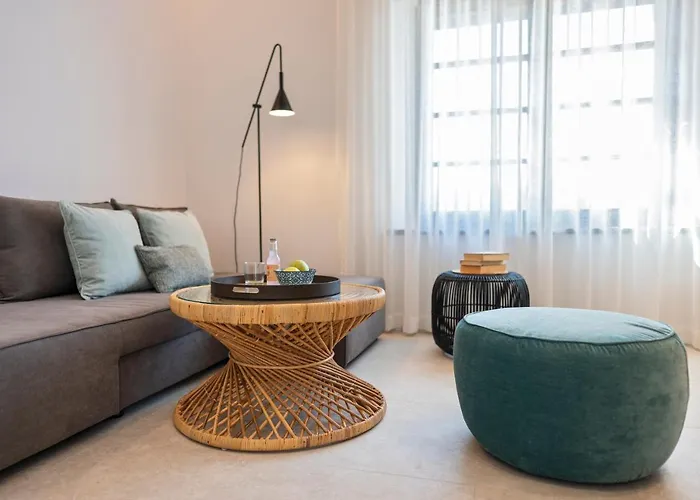Naillac Elite Suites