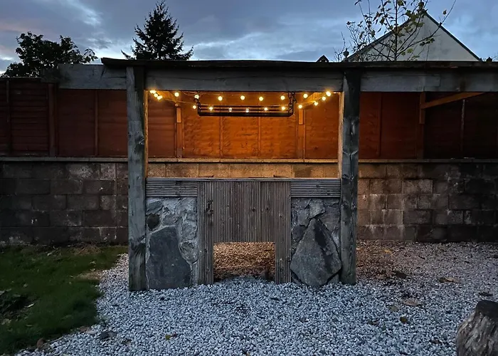 Original cottages Tay Bunkhouse