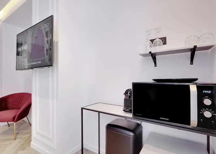 Vila Privada: Couples Getaway Unit With Jacuzzi - City Center
