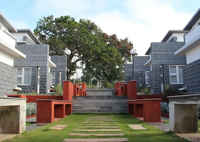 Leisure Vacations Cloud9 Resort, Yelagiri