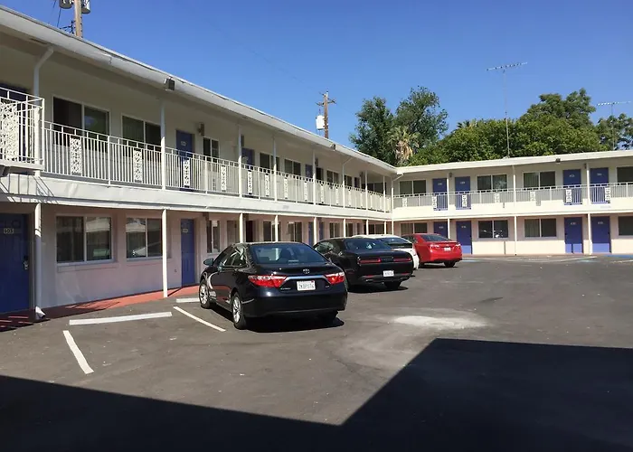 Motels Travelodge By Wyndham Sacramento Convention Center