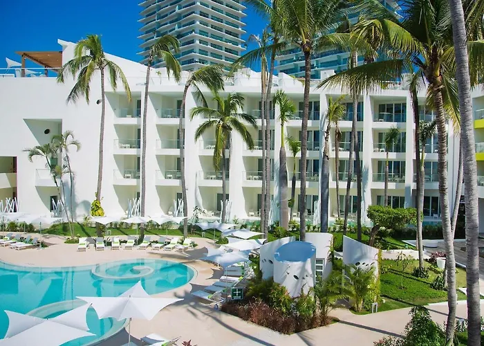 Krystal Grand Puerto Vallarta