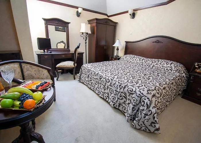 Hotel Carol