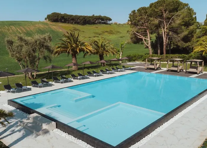 Hotel sulla spiaggia: Pietra Bianca Hotel