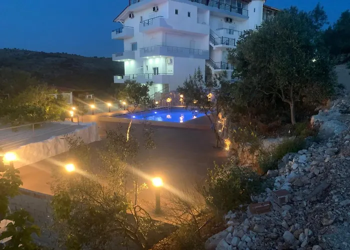 Hotel met zwembad: Vila Bello