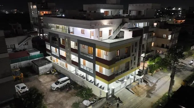 Padma Homes Stay- Luxury Service Apartment 1Bhk & 2Bhk & 3Bhk