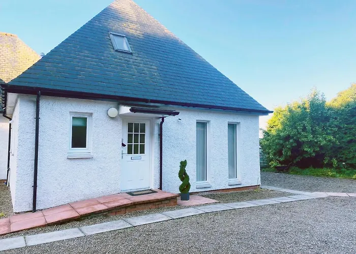 Villa: Castlehill