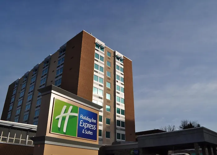 Luxury hotel only: Holiday Inn Express Pittsburgh West - Greentree, An Ihg Hotel