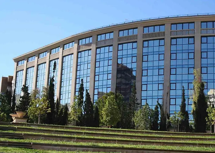 s Magic Atrium Plaza