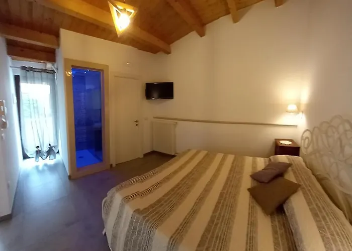Hotel familiare: Sottosopra
