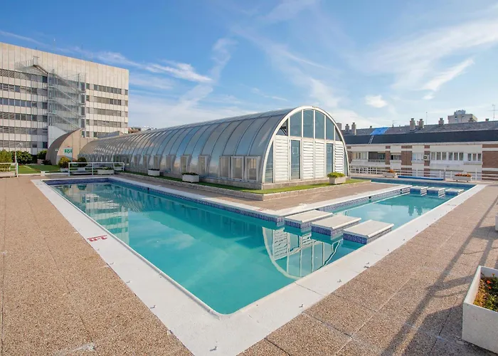 Dog friendly hotels Pierre & Vacances s Edificio Eurobuilding 2