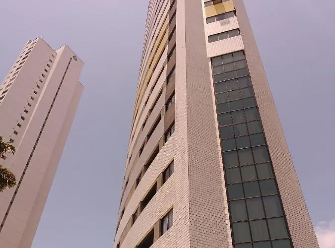Flat Com Sacada A Beira-Mar
