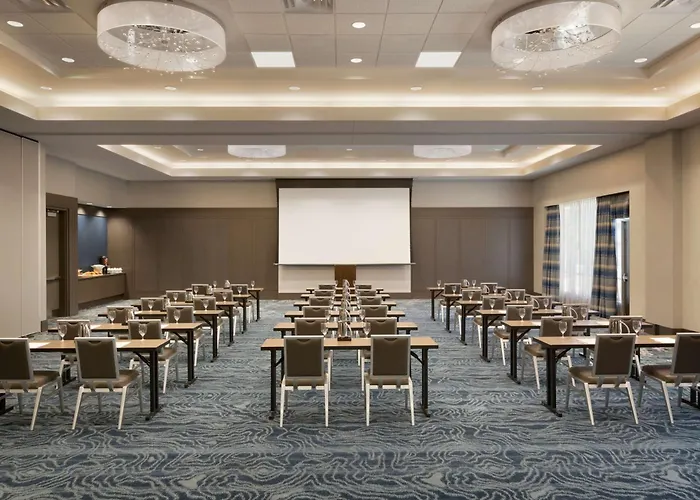 Embassy Suites By Hilton The Woodlands