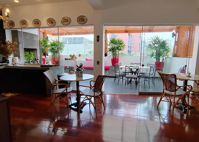 Ana Frank Boutique Hotel