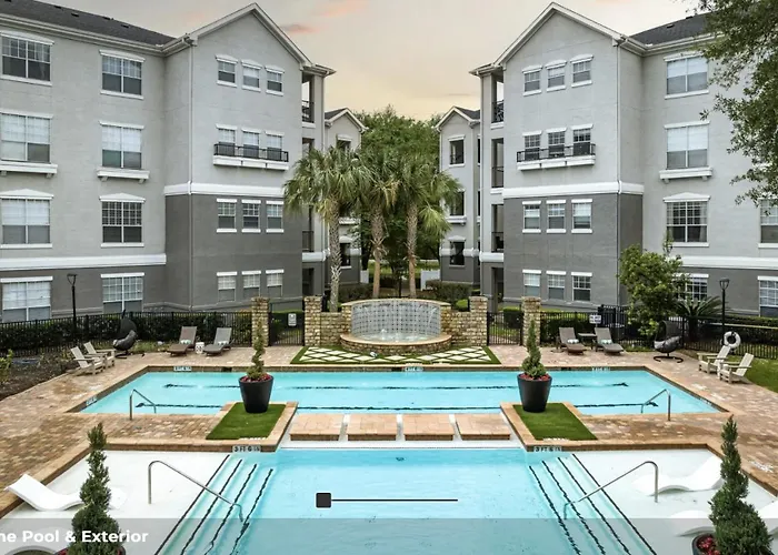 Hidden Gem At Med Center 2Br & 2Ba