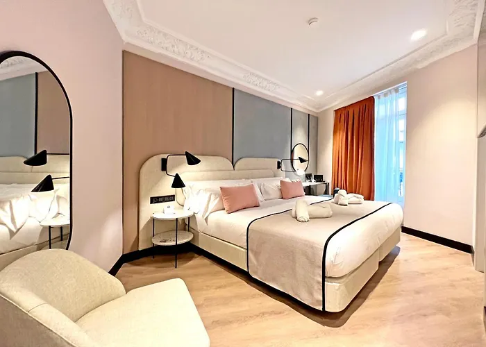 Сity center hotels Soho Boutique Turia