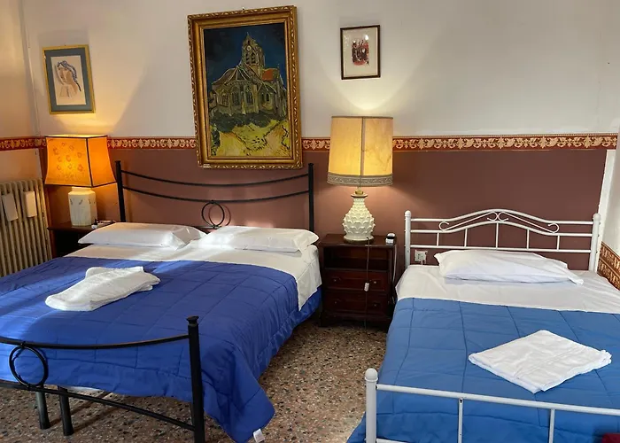 Vacation rental: Princess Guest House Canal View