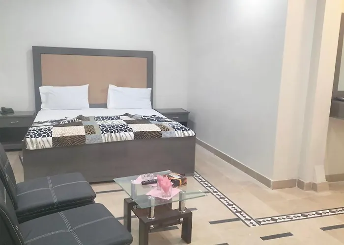 Guests house Subhan Palace Gulshan