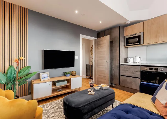 Vacation rental: Tower House Apartments