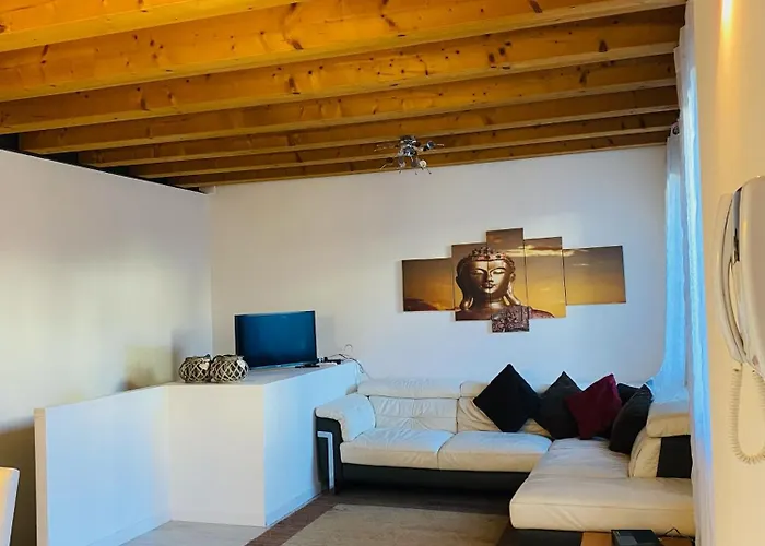 Central Luxury Garden Guest House