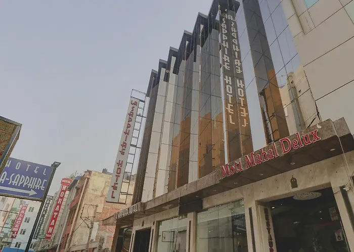 Townhouse 517 La Sapphire Near Delhi Airport