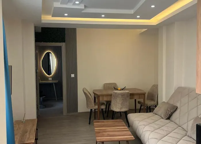 Square Vanilla Boutique Apart-
