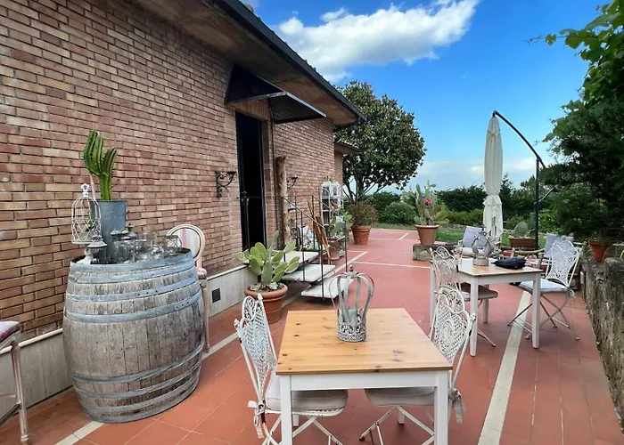 Dago Farmhouse