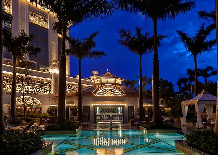 Hotels Close to Airport Ritz-Carlton, Macau