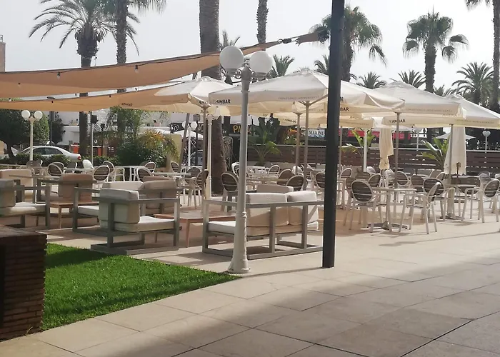 Hotel con vistas: Hotel Planas