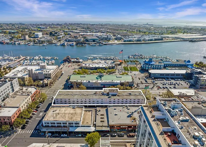 Cheap hotel: Jack London Inn