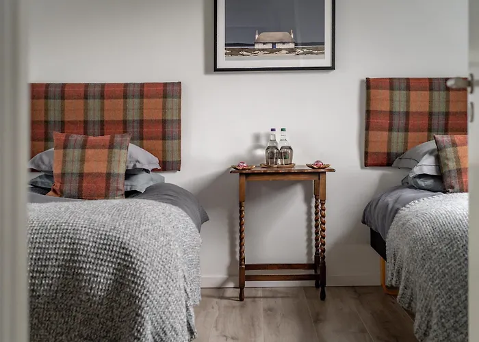 Dalveich Cottage, Hot Tub, 2 Bedroom, Lochearnhead