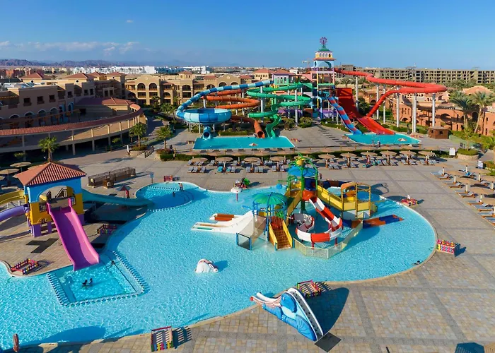 Jacuzzi hotel: Charmillion Gardens Aquapark