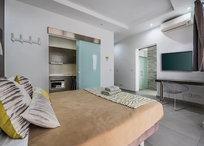 Jules Suites