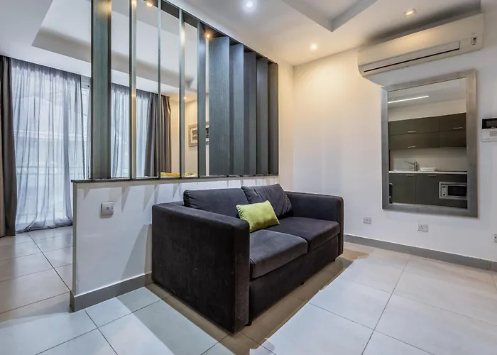 Jules Suites