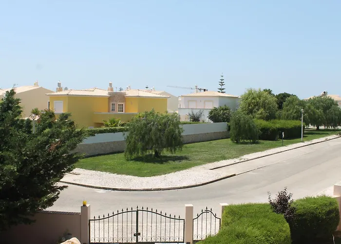 Casa Dos Cedros