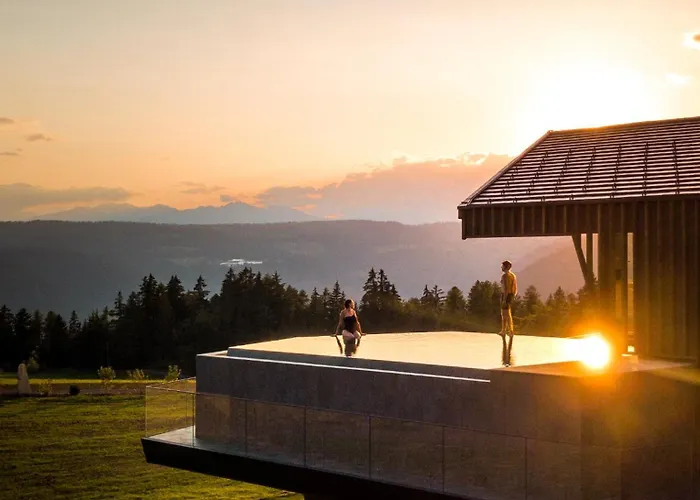 Aeon Hotel - Adults Only Bed & Breakfast