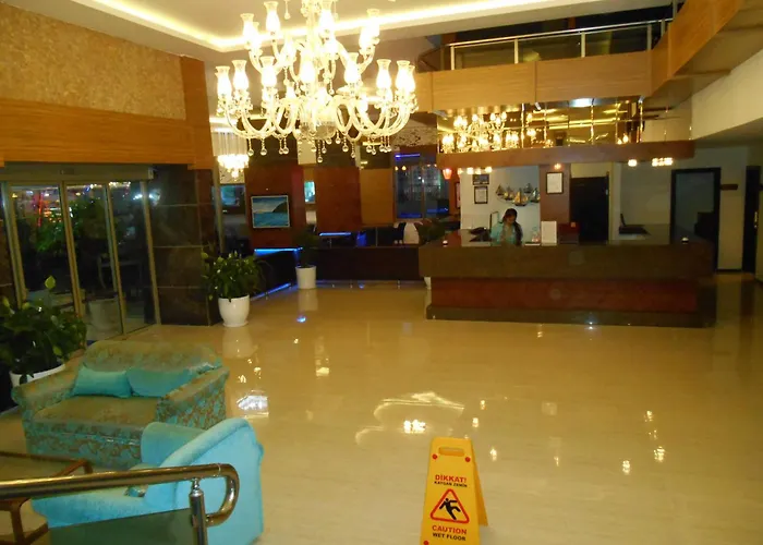 3 sterren hotel: Parador Beach Hotel All Inclusive