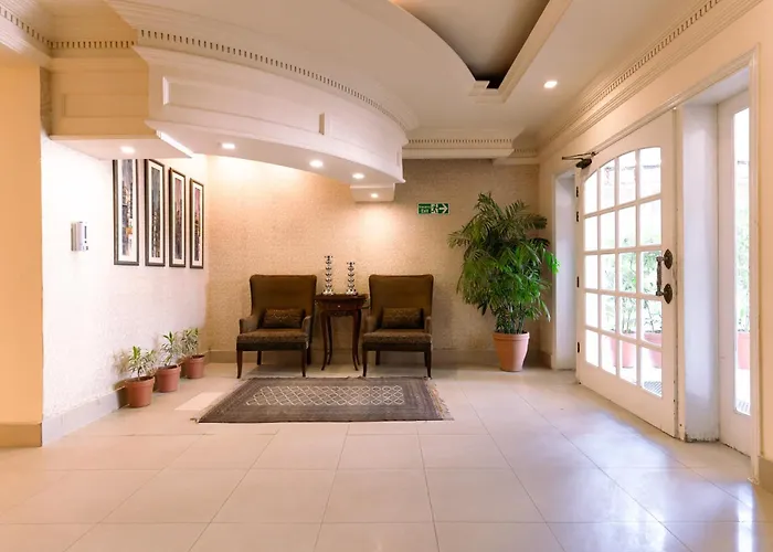 Pet Friendly hotel: Shelton Rezidor House Peshawar