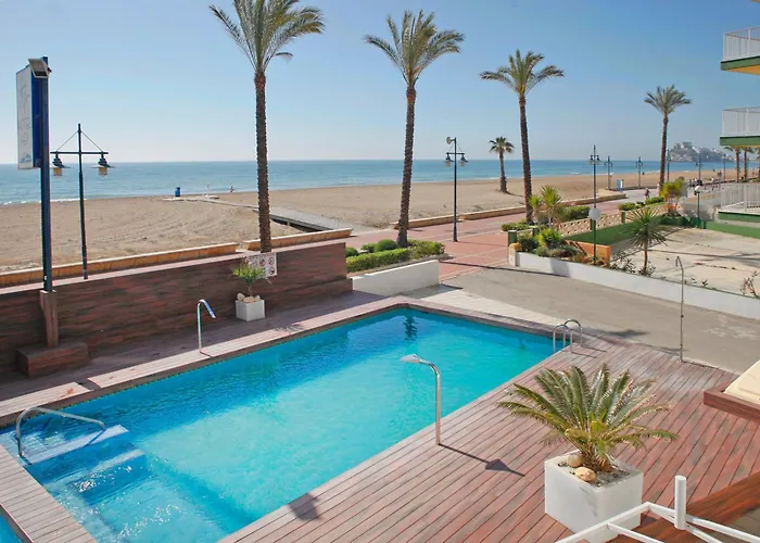 Hotel con piscina: Sunday'S Beach