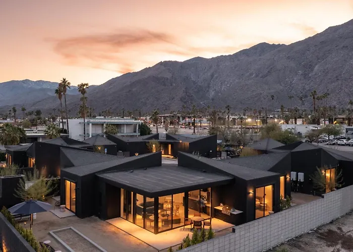 Blackhaus Suites By Avantstay Modern Comfort In Downtown