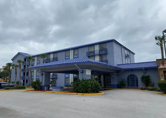 Monumental Movieland Hotel