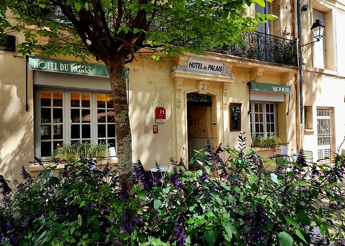  Du Palais