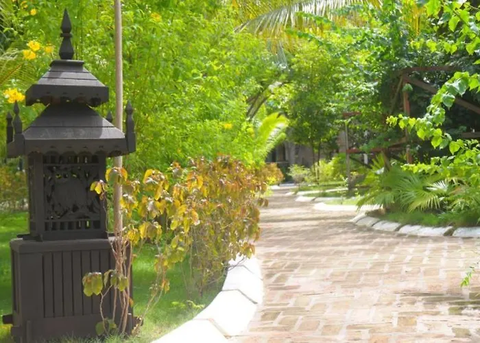 Best Selfcatering Thazin Garden