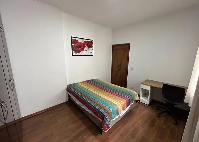 Alojamento com o café da manhã Apenas: Coliving Brooklin E Chacara Santo Antonio