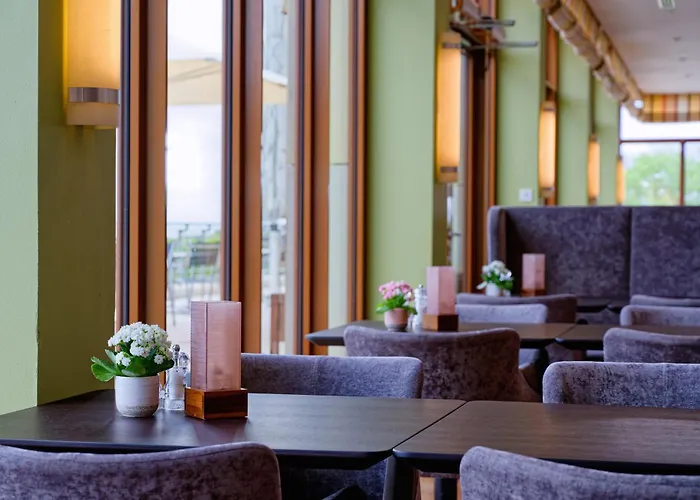 Hotel met zwembad: ATLANTIC Hotel Wilhelmshaven