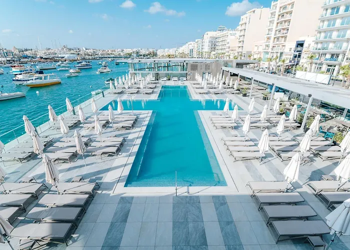 Blubay Apartments By St s