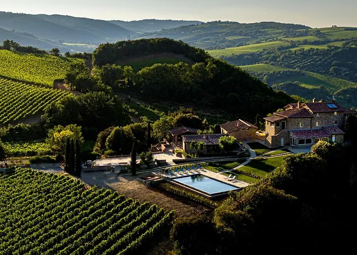 Villa con piscina: Mastrojanni Relais